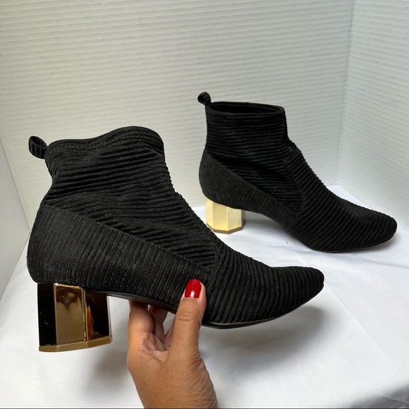 Katy Perry Collections Shoes - Katy Perry The Daina Black Ankle Boots with Golden Block Heel Size 9